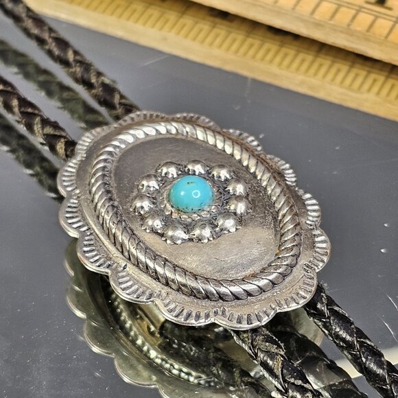 Bolo Tie With Green Stone Mens Read - Picture 8 of 9